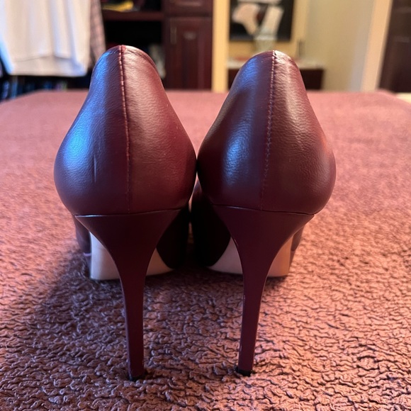 Gucci high heel pumps! Size 39 Burgundy - Picture 4 of 6